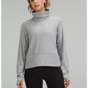 NWOT Lululemon ready to rulu pullover